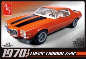 1970 1/2 Chevy Camaro Z/28 1:25 Scale Model Kit (AMT 0635R)