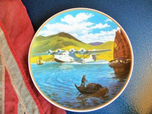 Pan Am Martin-130 flying boat commemorative plate (BH098)