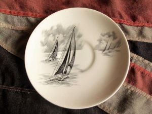 Sailboats Saucer (BH1051)