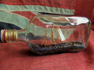 Ship In A Quart Bottle (UNQ 00273)