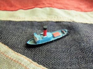 Steam Tug Red/Black Funnel M 731 Triang Minic Ships 1959-64 (BH264)