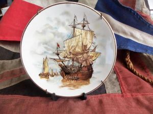 Tudor Sailing Warship Plate Wall Mounted (BH953)