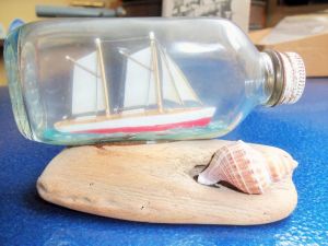 'ketch Rigged Sloop' ship in a bottle (UNQ 00254)